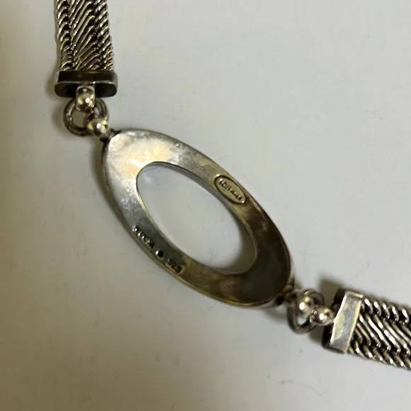 Lois Hill Toggle Bracelet - Picture 4 of 4